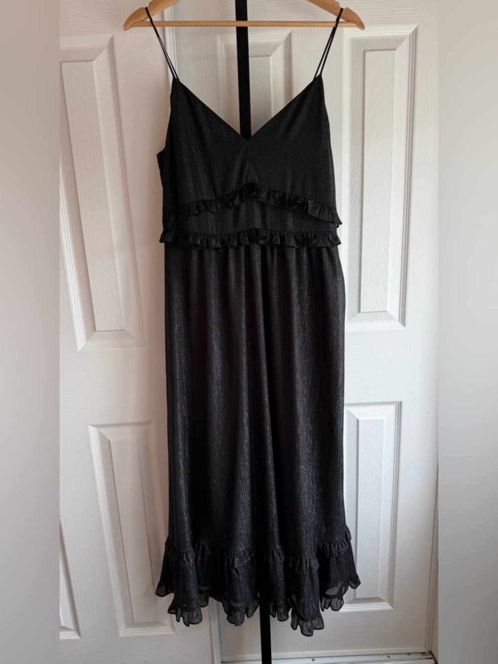 Madewell Black/Silver V-Neck Ruffles 
Maxi Dress Women’s Size: 4 - Picture 4 of 10